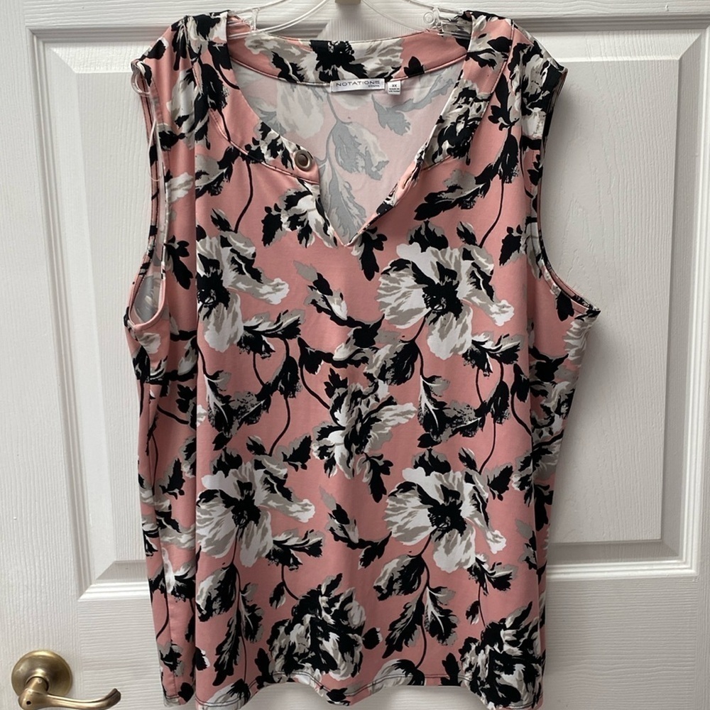U women's Notations sleeveless stretch floral plus size top 3X